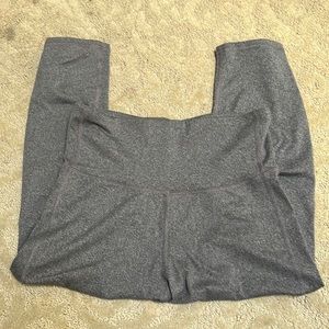 Cute Champion duo-dry gray crop leggings size L